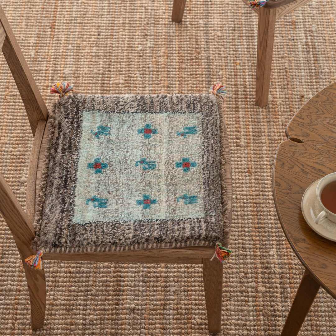 ペルシャ絨毯　ギャッベ　手織り　イラン(43) ギャッベ ペルシャ手織り絨毯 座布団 43×41cm – Persiadirect