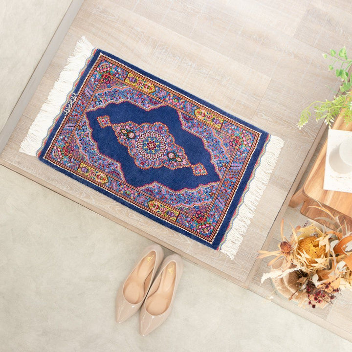 ペルシャ手織り絨毯 シルク 玄関マット クム 40×61cm – Persiadirect