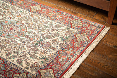 ペルシャ手織り絨毯　ウール＆シルク　ラグ　イスファハーン　108×165cm