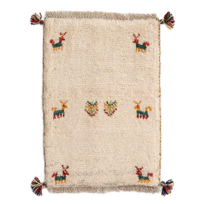 ベージュのペルシャ手織りギャッベ絨毯40x60cmサイズ。商品写真