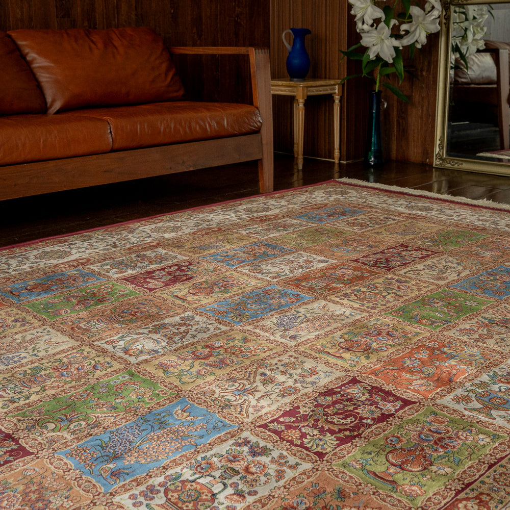 バンブーシルク絨毯　ワインレッド色　200×300cm バンブーシルク リビング・ラグサイズ (200×300cm) – Persiadirect