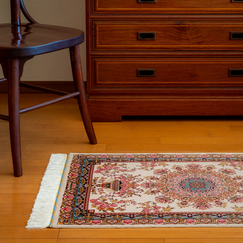 ペルシャ絨毯（機械織＆手織り） バンブーシルク 約60×90cm 玄関マットサイズ