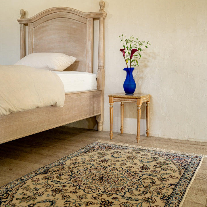 ペルシャ手織り絨毯 ウール ラグ ナイン 88×136cm – Persiadirect