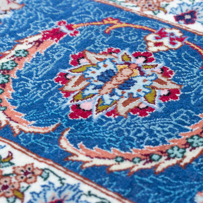 ペルシャ手織り絨毯　ウール＆シルク　ラグ　イスファハーン　155×245cm