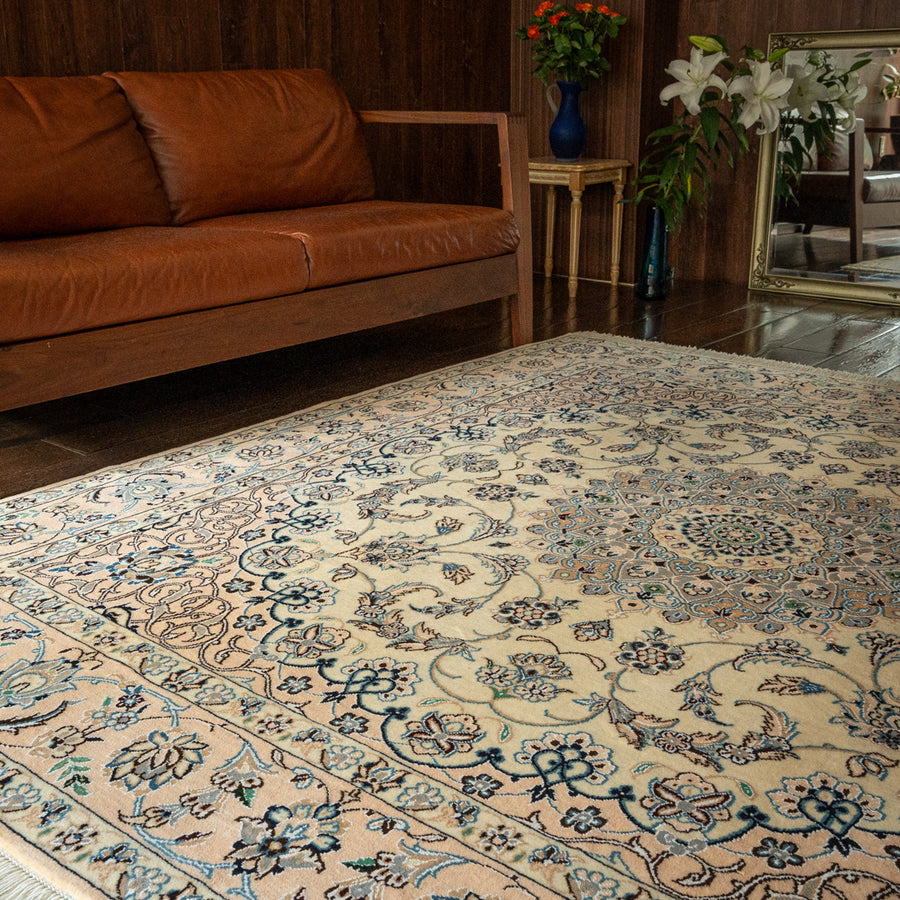 ペルシャ絨毯（手織り） 正方形サイズ (約200×200cm) – Persiadirect