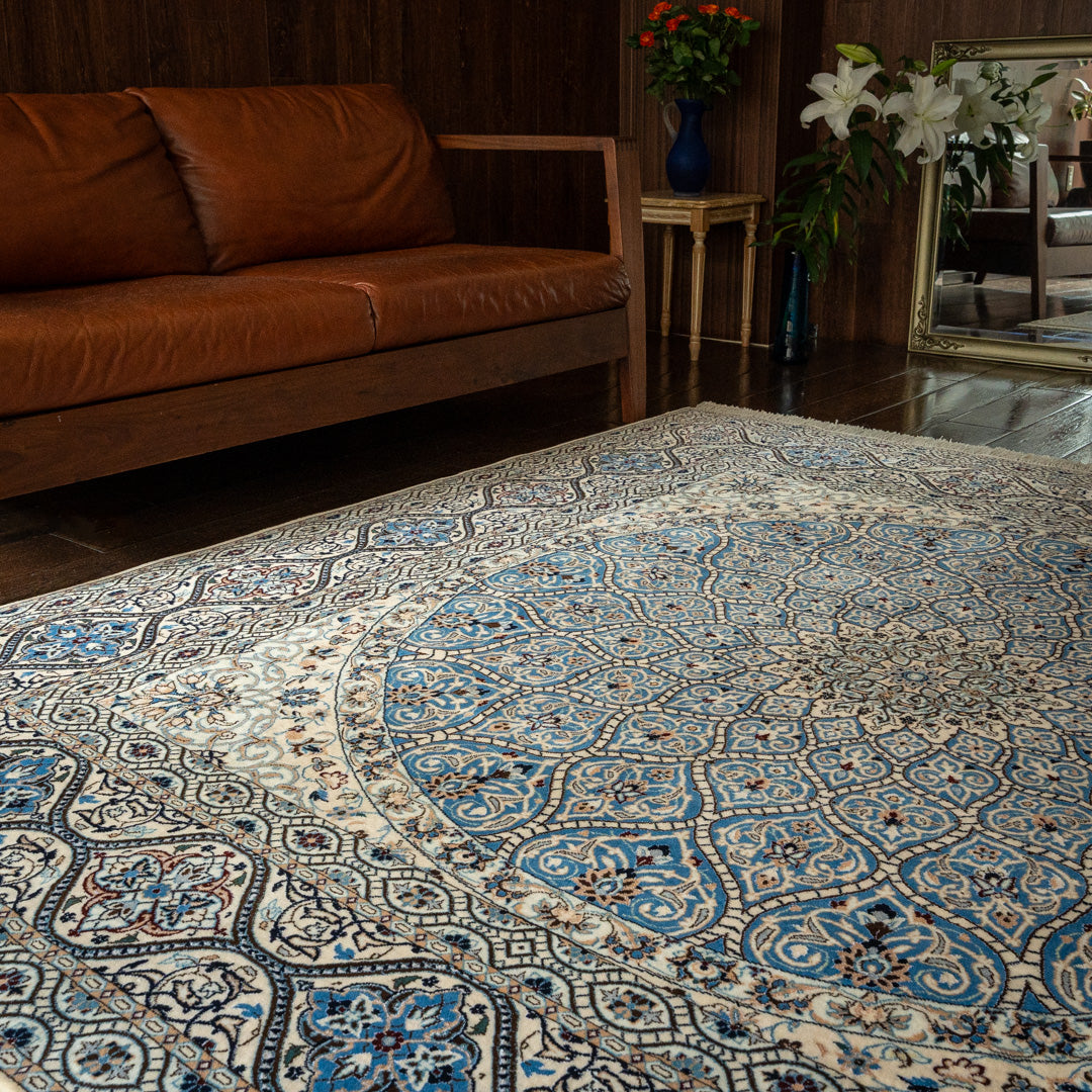 ペルシャ絨毯（手織り） 正方形サイズ (約200×200cm) – Persiadirect