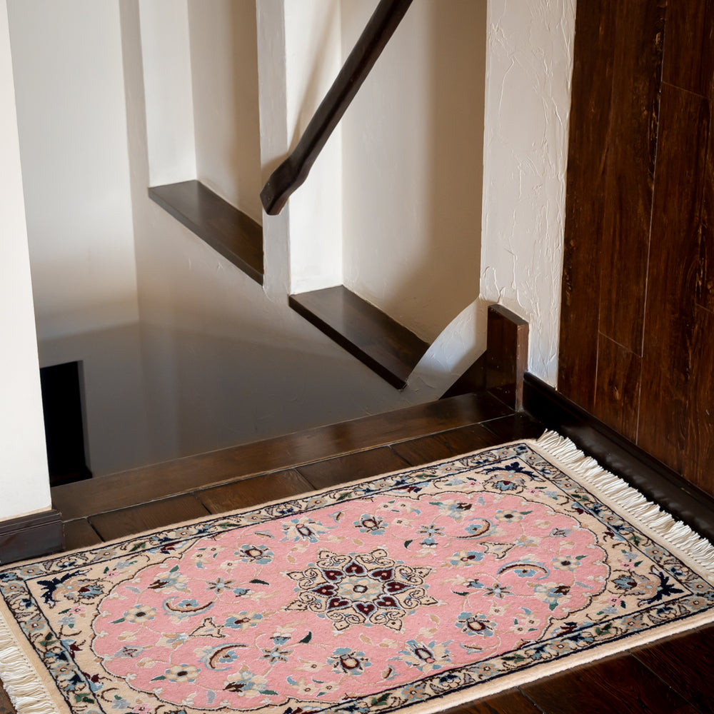 ペルシャ絨毯（手織り） 玄関マットSサイズ (約50×75cm) – Persiadirect