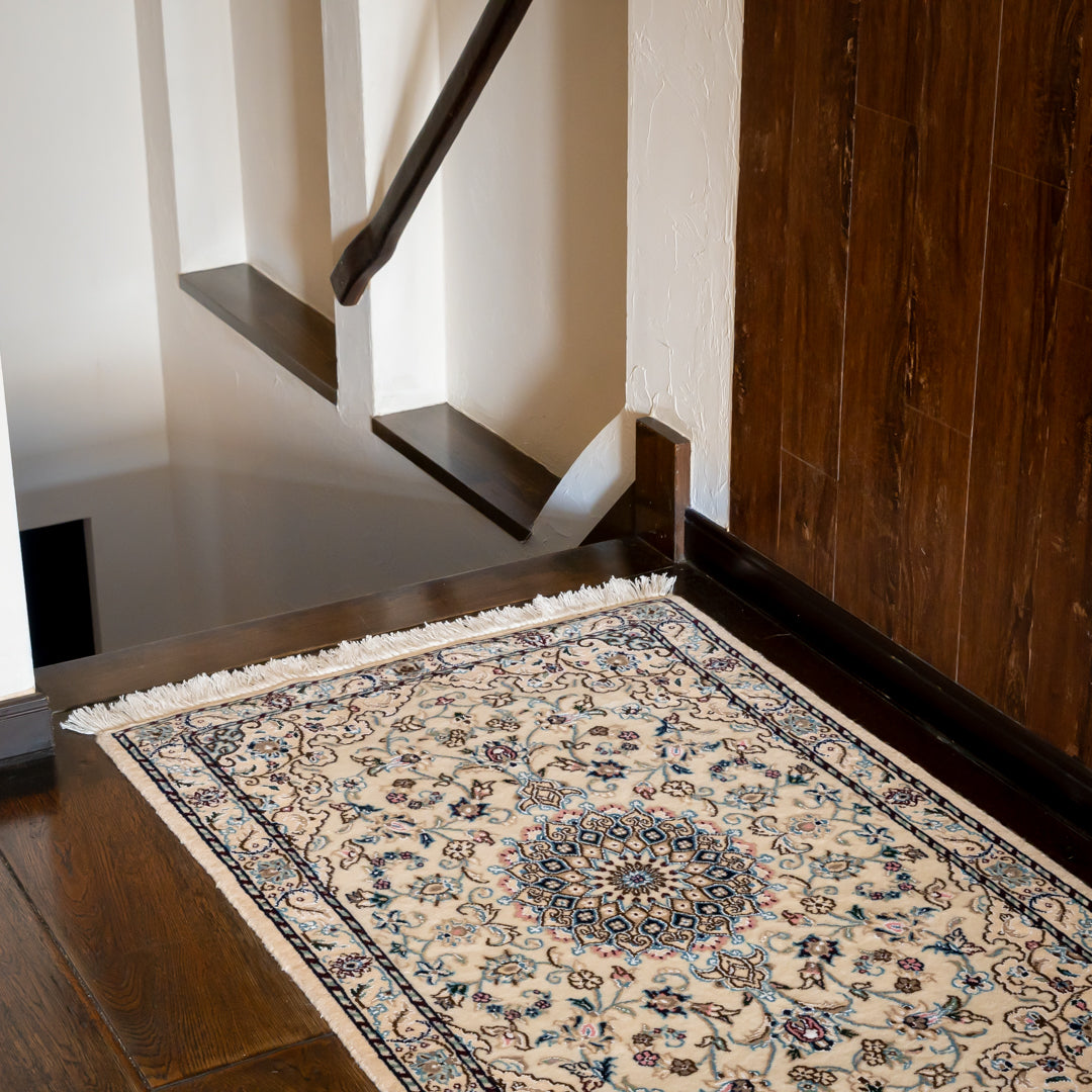 60×40cm ペルシャ絨毯 手織りギャッベ 楽天市場】【本場イラン産】約40×60cm ギャッベ 玄関マットなど