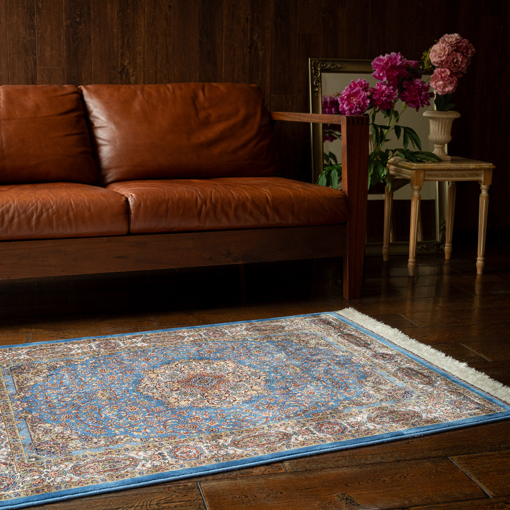 バンブーシルク絨毯　ブルー色　130×200cm バンブーシルク絨毯 ブルー色 130×200cm - メルカリ