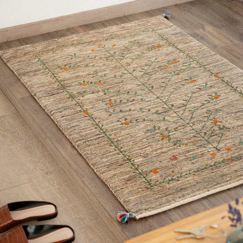 ギャッベ　ペルシャ手織り絨毯　ラグ　82×125cm