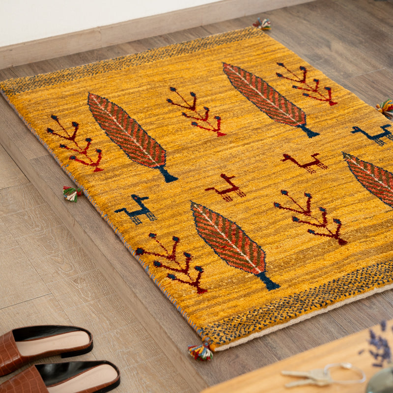 ギャッベ　ペルシャ手織り絨毯　ラグ　81×122cm
