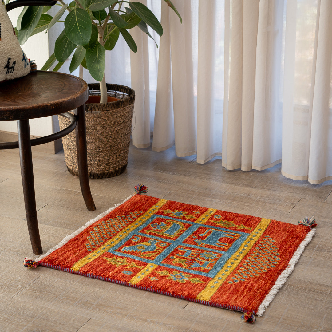ギャッベ ペルシャ手織り絨毯 玄関マット 60×67cm – Persiadirect