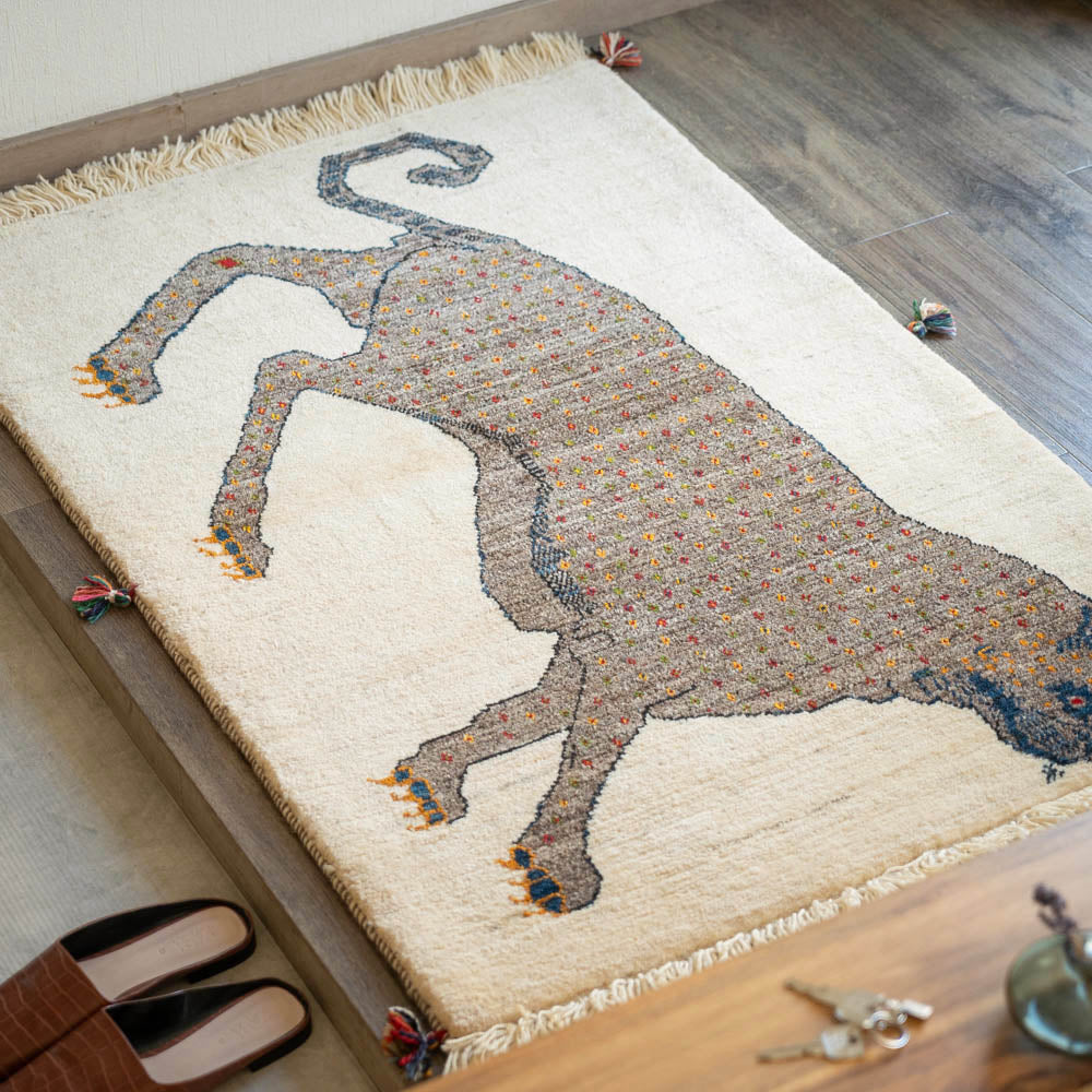 125x85cmペルシャ手織りギャッベ(255)絨毯・じゅうたん・ラグ・マット