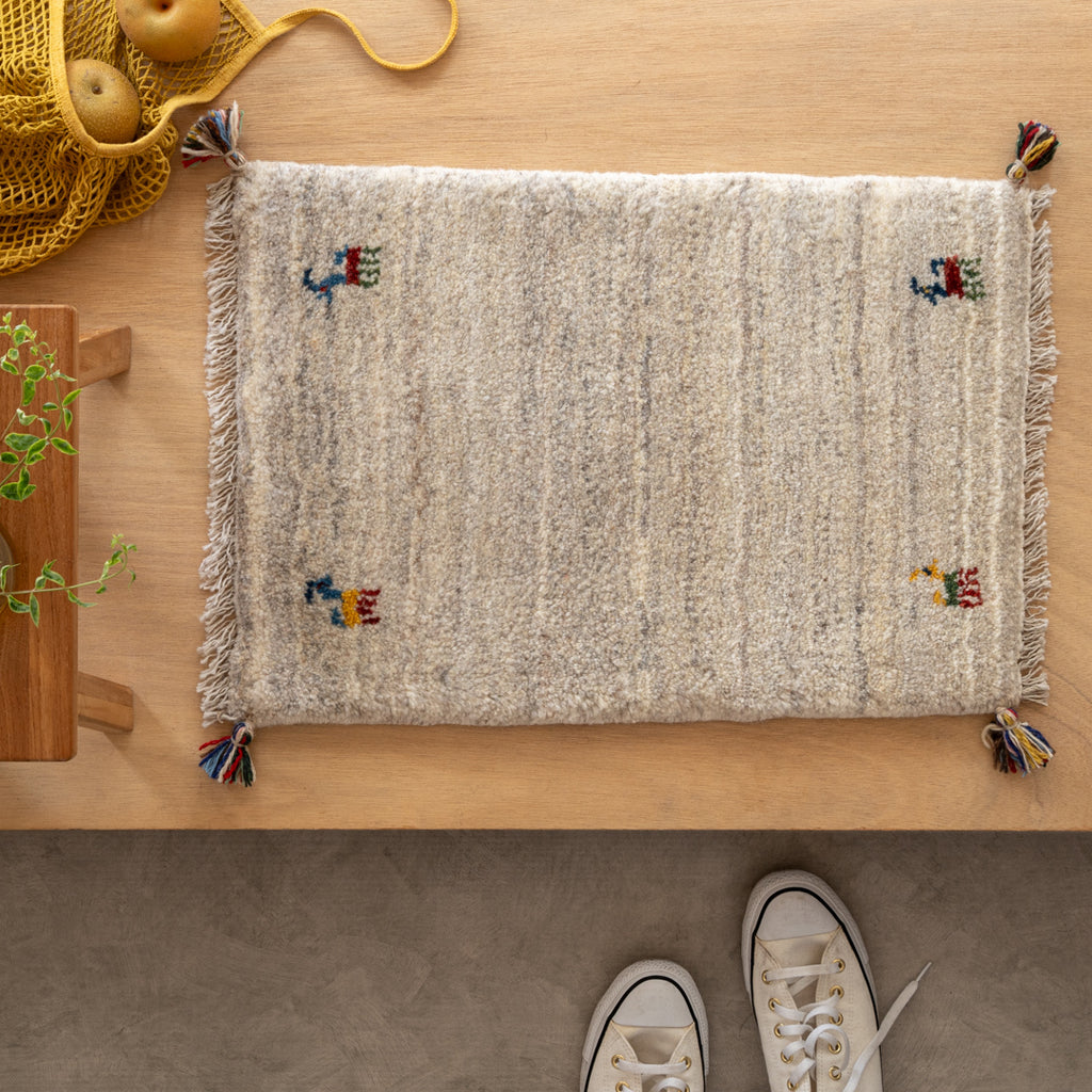 ペルシャ絨毯　ミニギャッベ 約42×44cm『専用』 gabbeh_m2394_3_1024x1024.jpg?v