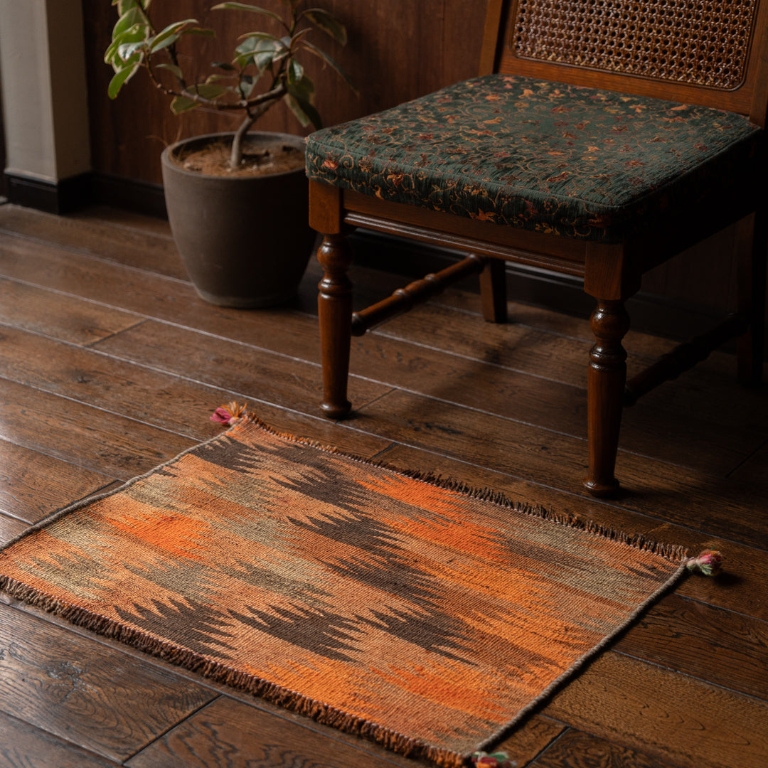 ペルシャ手織りキリム ウール ミニキリム サベ 50×66cm – Persiadirect