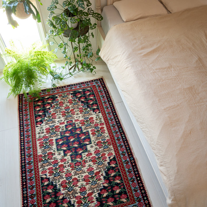 ペルシャ手織りキリム ウール ラグ ビージャール 102×152cm – Persiadirect