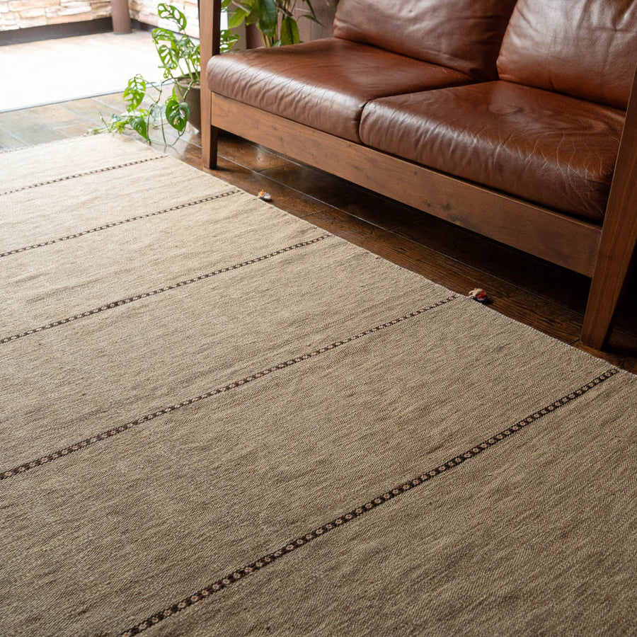 ケルマンシャー ラグ 165x235 cm ウール100% ペルシャ絨毯 ペルシャ手織りキリム ラグサイズLL (約165×240cm） – Persiadirect