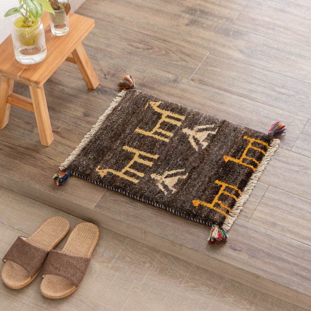 ギャッベ ペルシャ手織り絨毯 玄関マット 39.5×48cm – Persiadirect