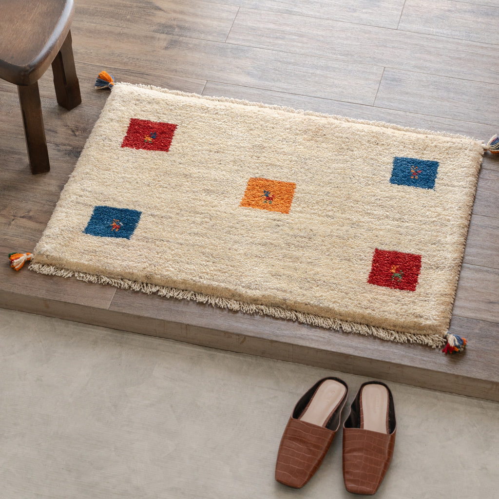 ペルシャ 手織り ギャッベ敷物 145cm x 184cm ペルシャ 手織り ギャッベ敷物 145cm x 184cm