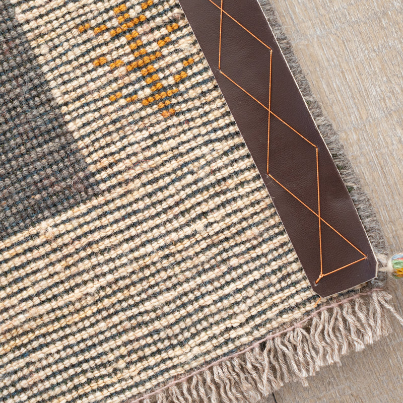 ギャッベ　ペルシャ手織り絨毯　玄関マット　67×90cm