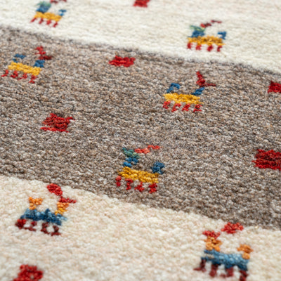 ギャッベ　ペルシャ手織り絨毯　座布団　41×40cm