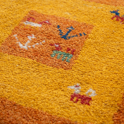 ギャッベ　ペルシャ手織り絨毯　座布団　44×41cm