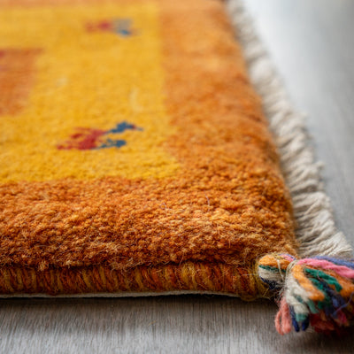 ギャッベ　ペルシャ手織り絨毯　座布団　44×41cm