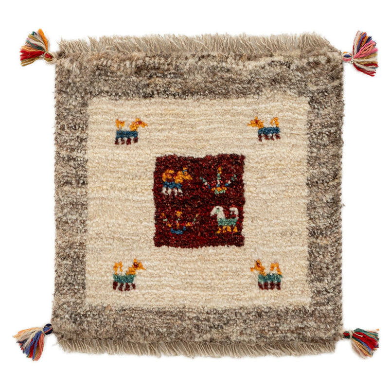 ギャッベ　ペルシャ手織り絨毯　座布団　40×41cm