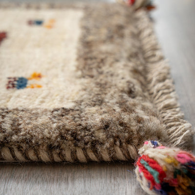 ギャッベ　ペルシャ手織り絨毯　座布団　40×41cm