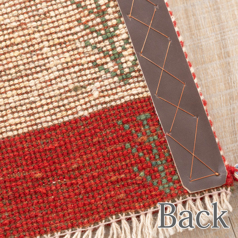 ギャッベ　ペルシャ手織り絨毯　座布団　41×38cm