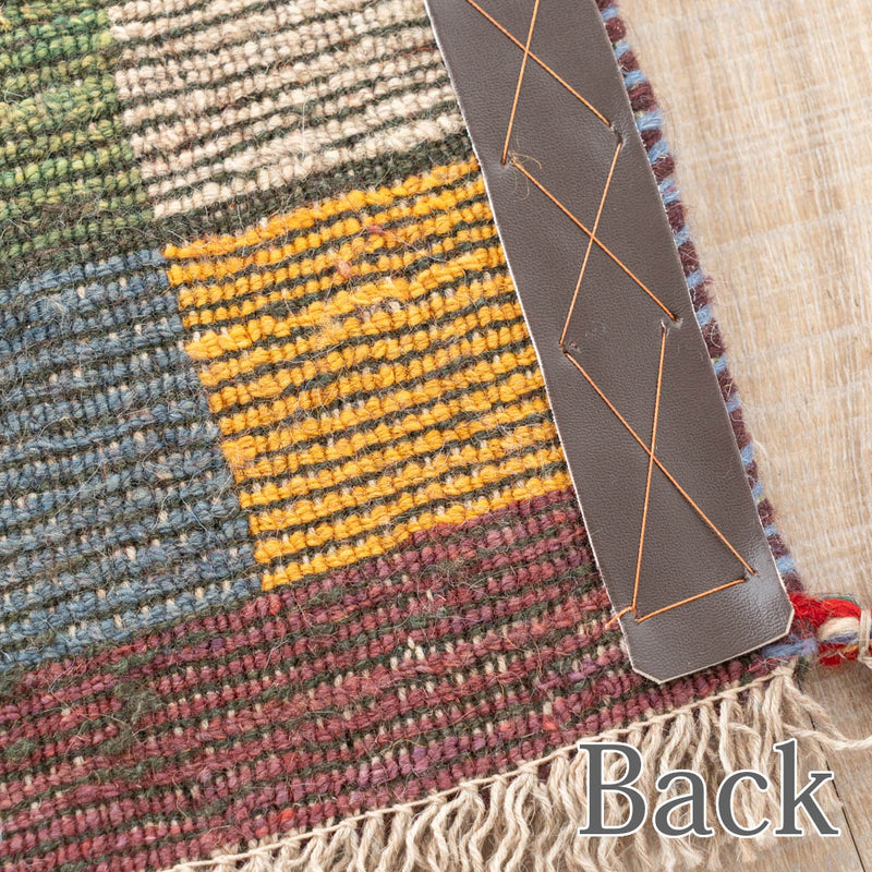 ギャッベ　ペルシャ手織り絨毯　座布団　42×40cm