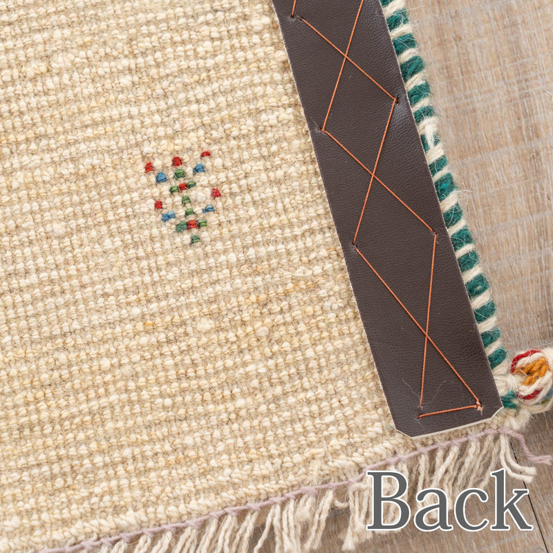 ギャッベ　ペルシャ手織り絨毯　座布団　41×43cm