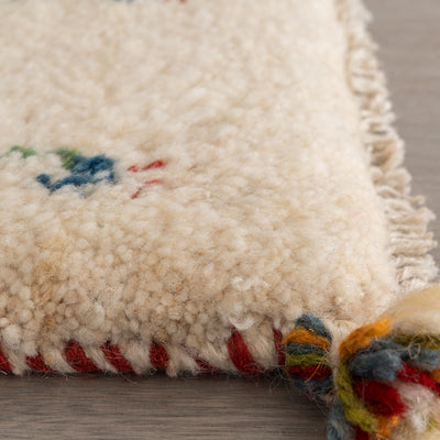 ギャッベ　ペルシャ手織り絨毯　座布団　40×39cm