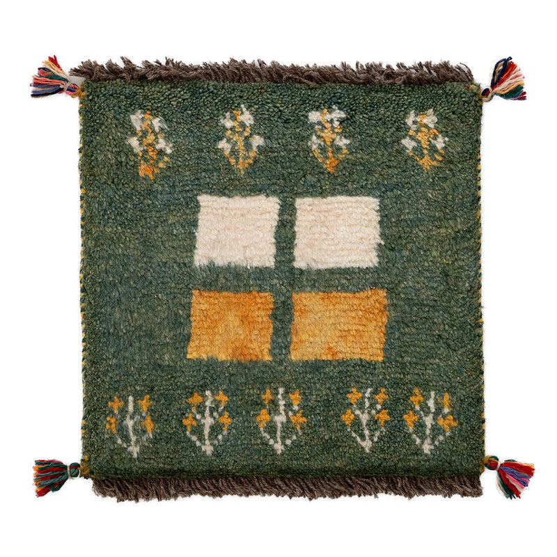 ギャッベ　ペルシャ手織り絨毯　座布団　40×39cm
