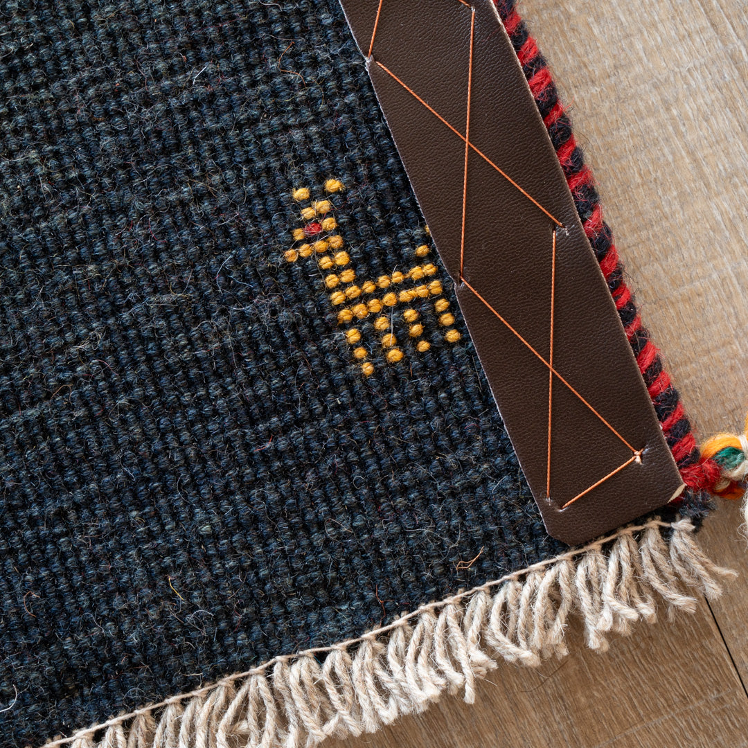 ペルシャ カーペット 43x38cm ギャッべ 座布団 手織り ギャッベ ペルシャ手織り絨毯 座布団 – Persiadirect