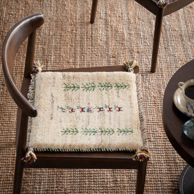 ギャッベ　ペルシャ手織り絨毯　座布団
