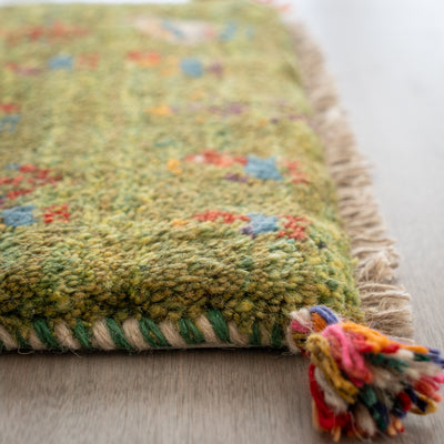 ギャッベ　ペルシャ手織り絨毯　座布団　２枚セット