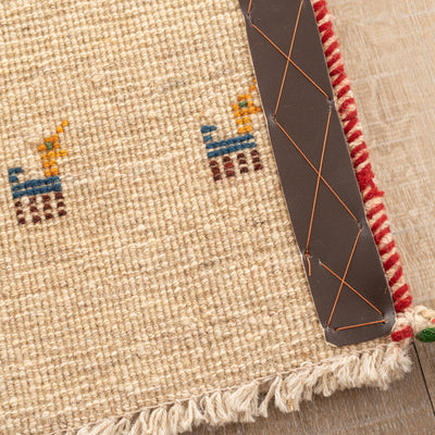 ギャッベ　ペルシャ手織り絨毯　座布団　44×40cm