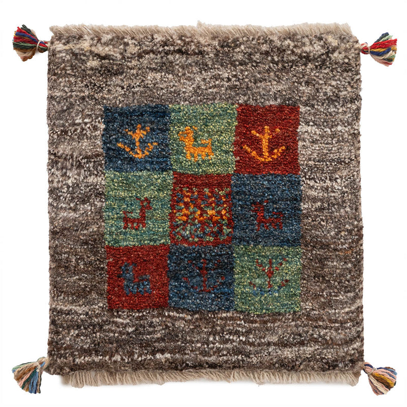 ギャッベ　ペルシャ手織り絨毯　座布団　39×42cm