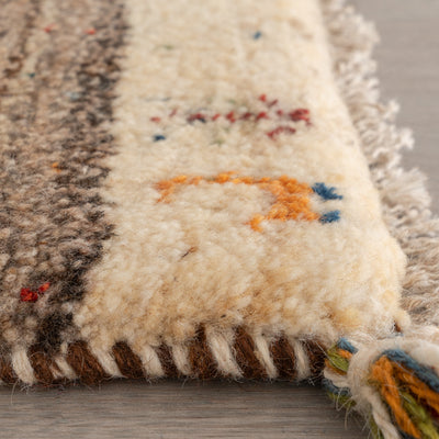 ギャッベ　ペルシャ手織り絨毯　座布団　43×46cm