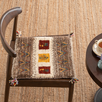 ギャッベ　ペルシャ手織り絨毯　座布団　42×41cm