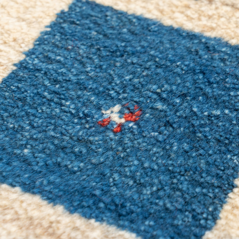 ギャッベ　ペルシャ手織り絨毯　座布団　39×41cm