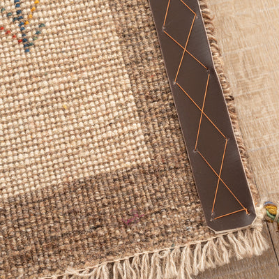 ギャッベ　ペルシャ手織り絨毯　座布団　44×38cm