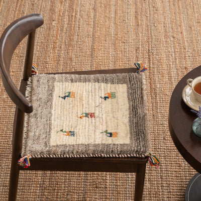 ギャッベ　ペルシャ手織り絨毯　座布団　42×42cm