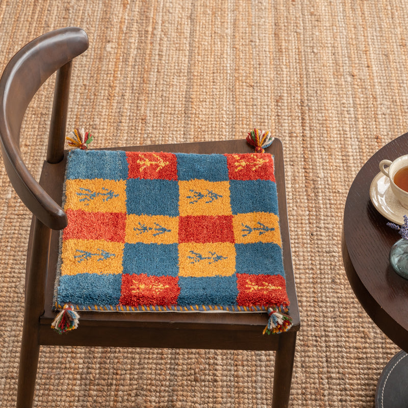 ギャッベ　ペルシャ手織り絨毯　座布団　40×40cm