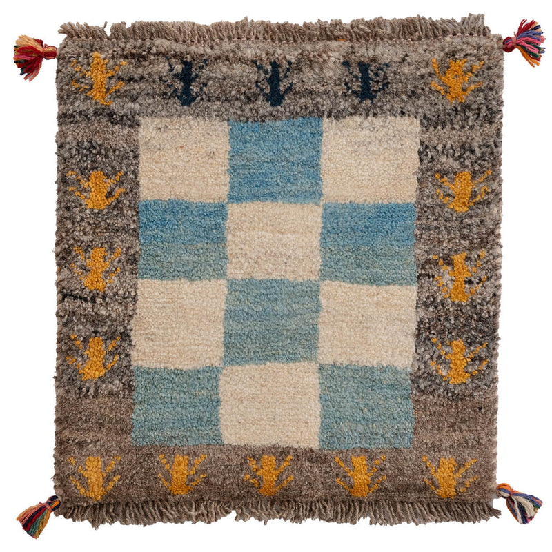 ギャッベ　ペルシャ手織り絨毯　座布団　44×46cm