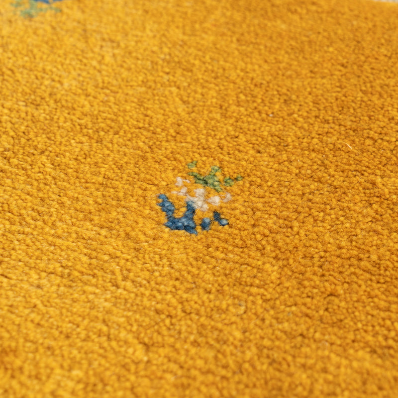 ギャッベ　ペルシャ手織り絨毯　座布団　38×36cm