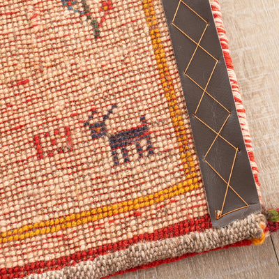 ギャッベ　ペルシャ手織り絨毯　座布団　47×41cm