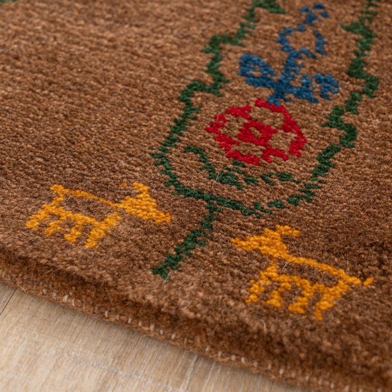 ギャッベ　ペルシャ手織り絨毯　座布団　43×39cm