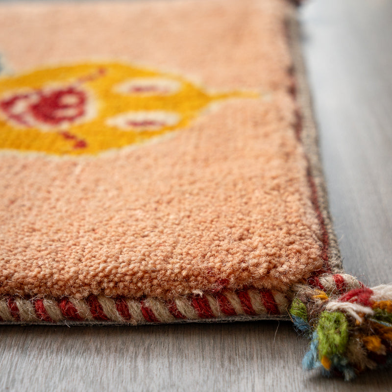 ギャッベ　ペルシャ手織り絨毯　座布団　42×40cm